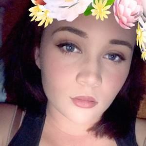 Meet your Posher, Celina